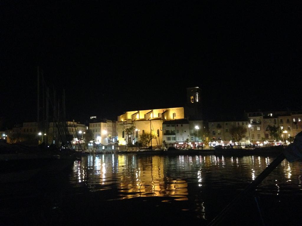 Accostage Vieux-port - & Parking En Option * La Ciotat
