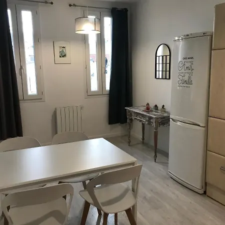 Accostage Vieux-Port - Appartements & Parking En Option La Ciotat Exterior photo