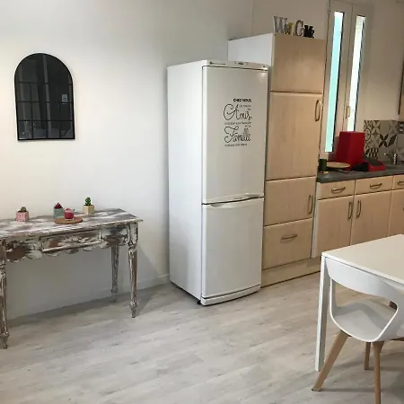 Accostage Vieux-Port - Appartements & Parking En Option La Ciotat Exterior photo