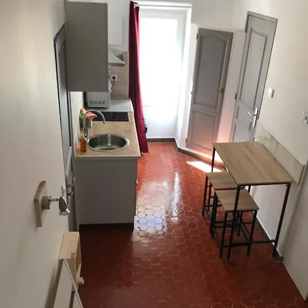Accostage Vieux-Port - Appartements & Parking En Option La Ciotat Exterior photo