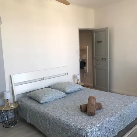 Accostage Vieux-Port - Appartements & Parking En Option La Ciotat Exterior photo