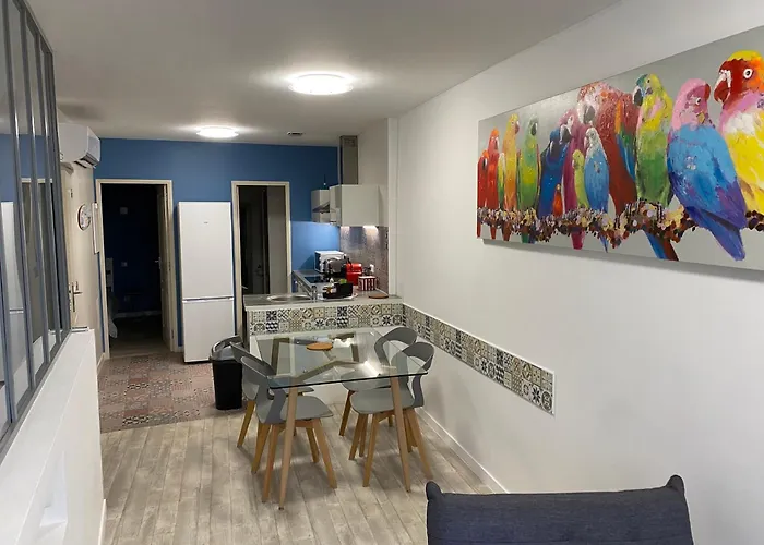 Accostage Vieux-Port - Appartements & Parking En Option