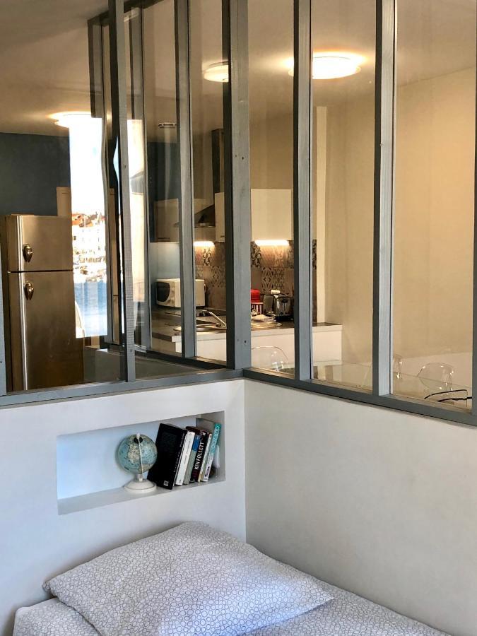 Accostage Vieux-port - & Parking En Option *