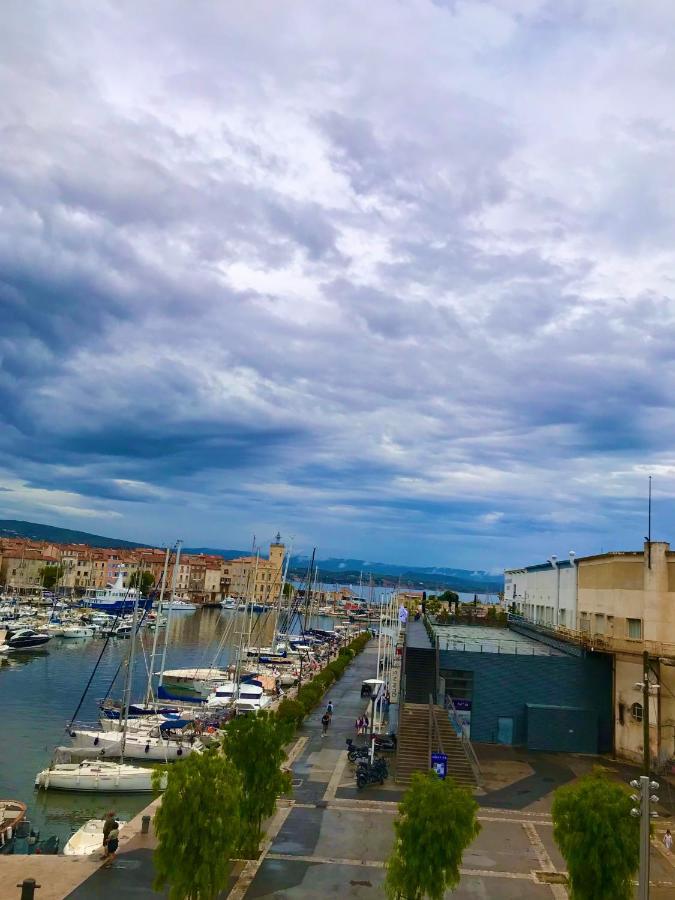 Accostage Vieux-port - & Parking En Option