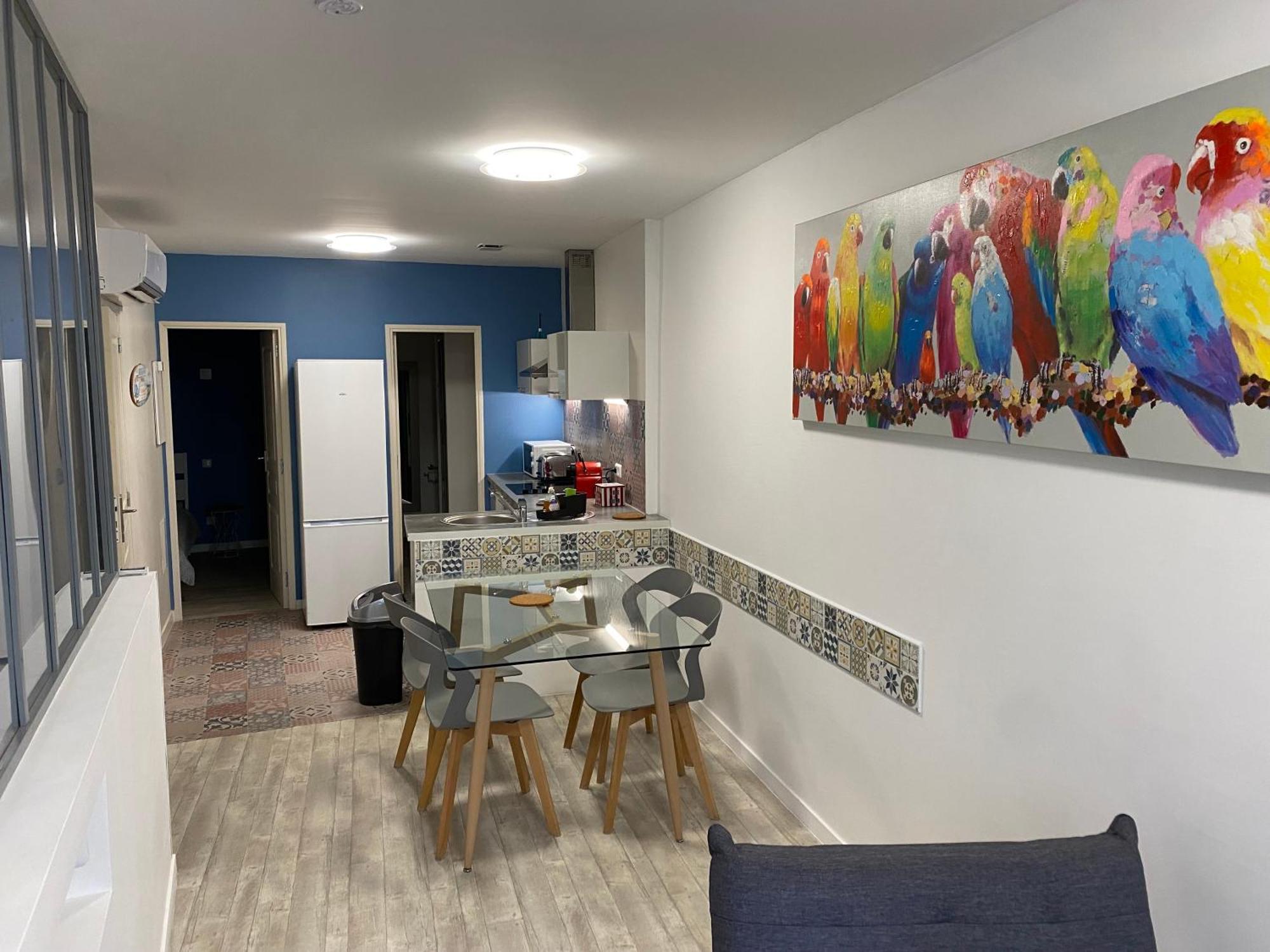 Accostage Vieux-port - & Parking En Option *
