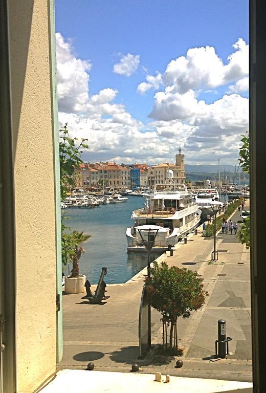 Apartment Accostage Vieux-port - & Parking En Option *