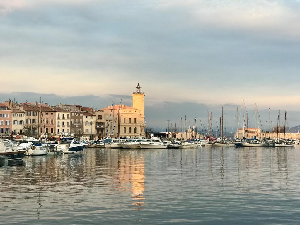Accostage Vieux-port - & Parking En Option * La Ciotat